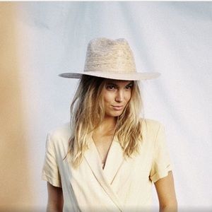 Lack of color Palma fedora